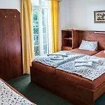 Pensión Svycarska Bouda 3*